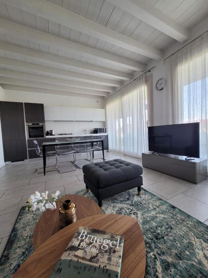 Casa Della Regina Apartment Сирмионе Екстериор снимка