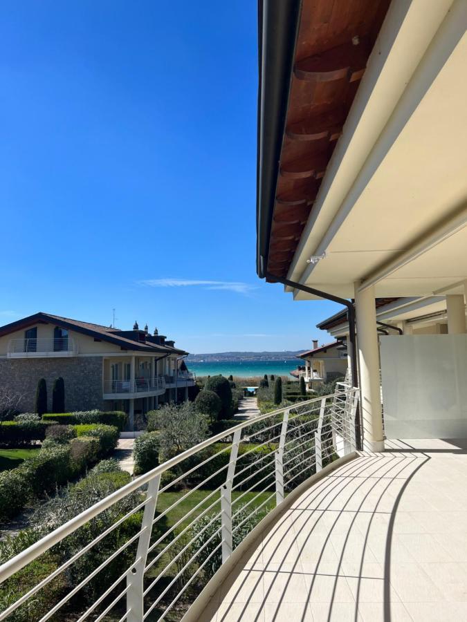 Casa Della Regina Apartment Сирмионе Екстериор снимка